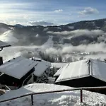 Modernes In Traumkulisse Auf 1200 M