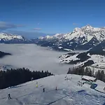 Modernes In Traumkulisse Auf 1200 M 아파트