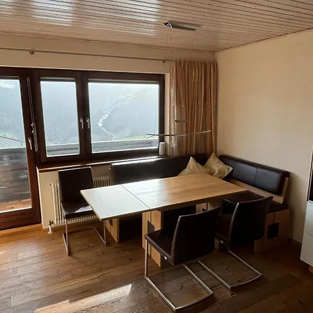 アパート Modernes Mit Panoramablick Und Skibus