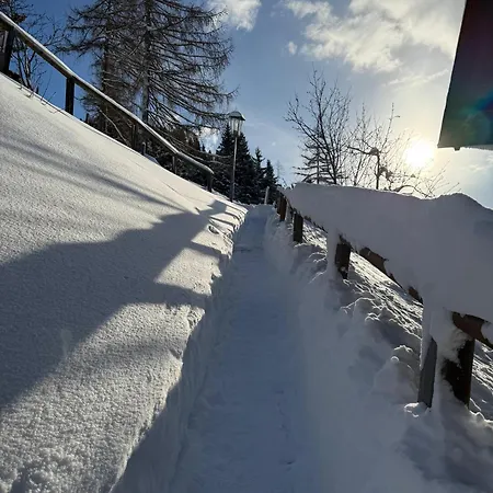 アパート Modernes Mit Panoramablick Und Skibus *